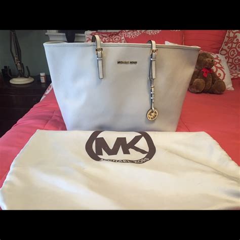 do all michael kors bags come in a dust bag|michael kors dust bag missing.